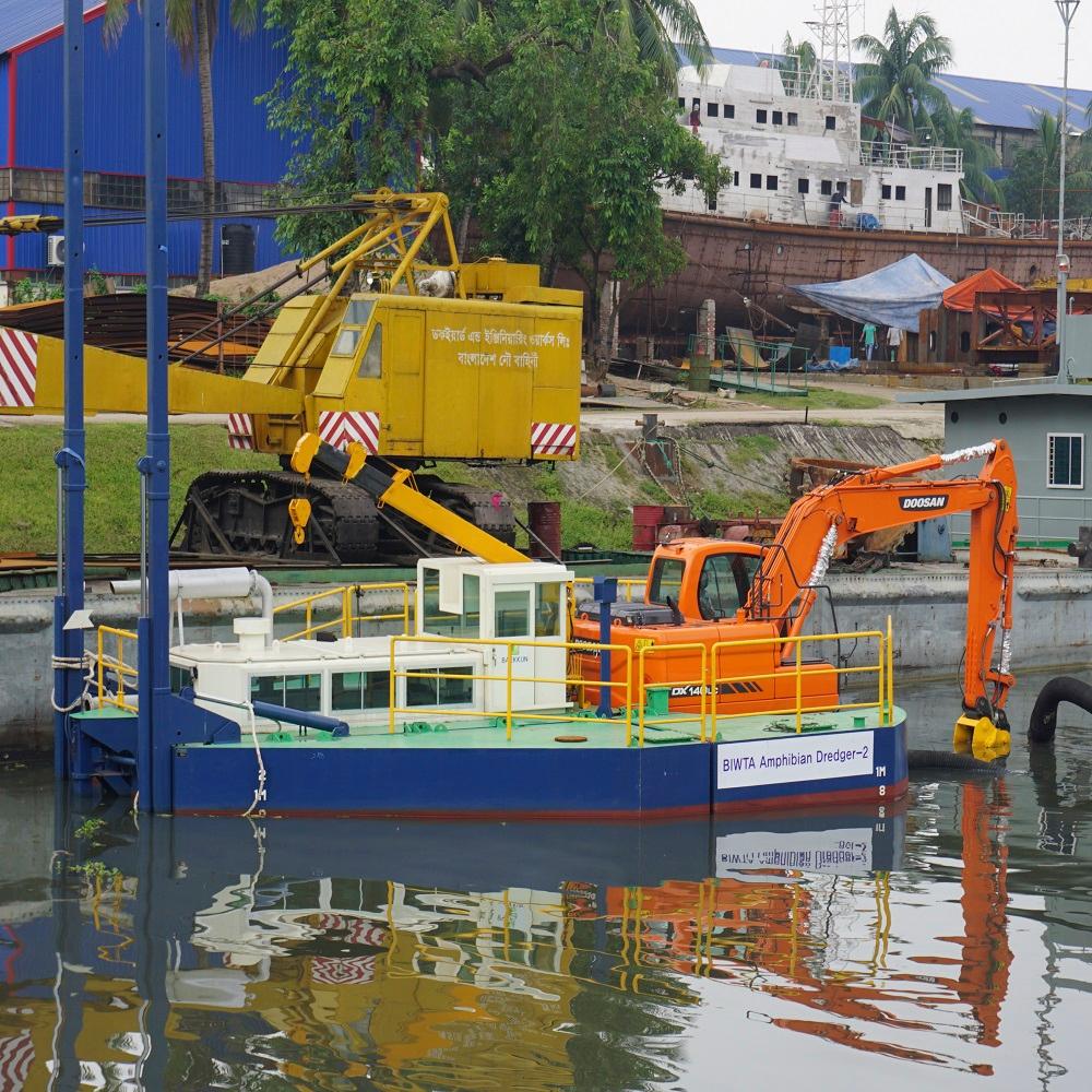 Amphibious Dredger [BKAD300]
