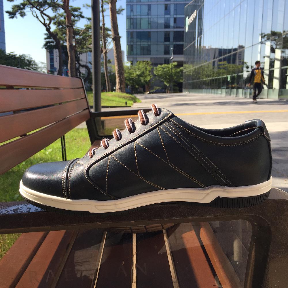 REDMETEOR DESIGN SHOES