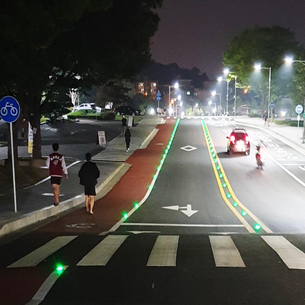 Smart Type Reflective Luminescence Solar LED Road Stud