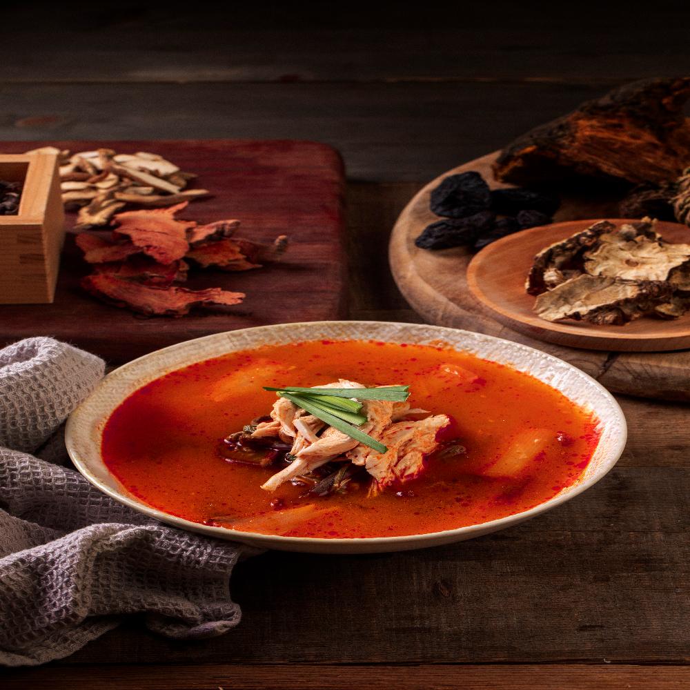 Kibaek Hwanghugung Samgyetang