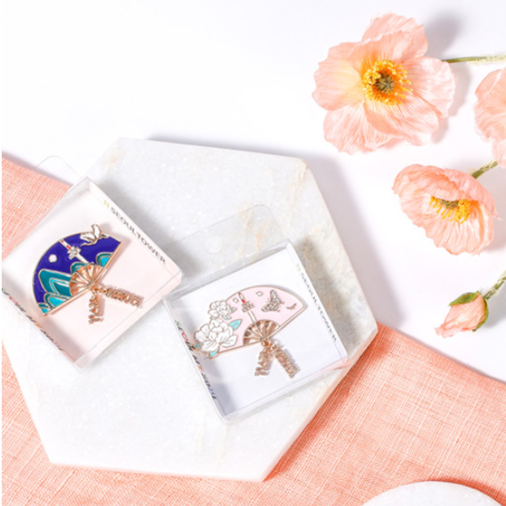 Seoul Tower Fan Magnetic